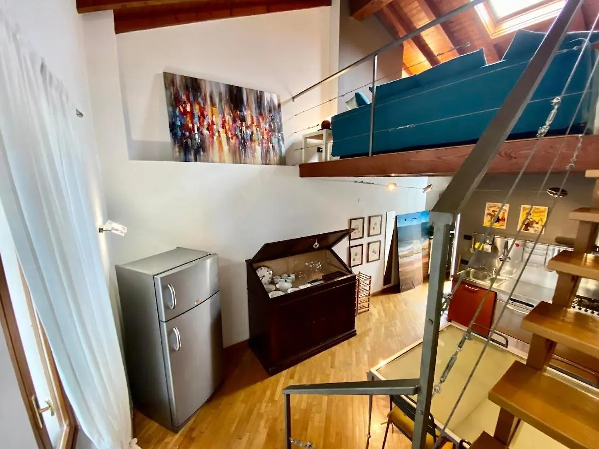 Piccolo Rifugio Con Parcheggio Privato Gratuito Apartment Bergamo 0*,  Italy